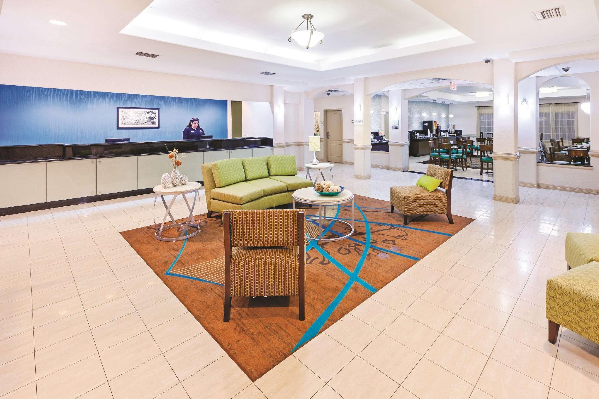La Quinta By Wyndham Corpus Christi Airport Hotell Exteriör bild